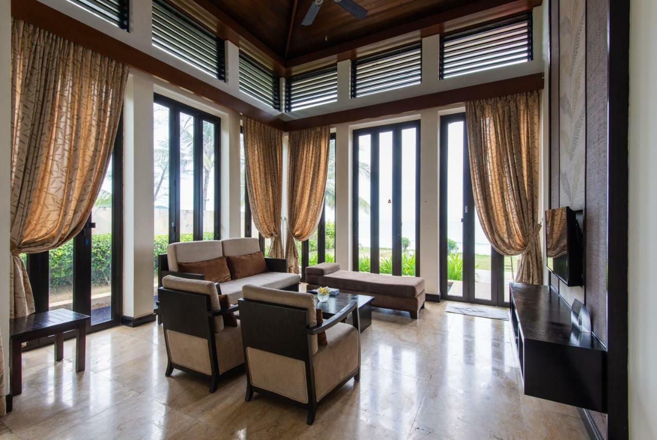 קוטה קינבלו Sabah Beach Villas & Suites מראה חיצוני תמונה