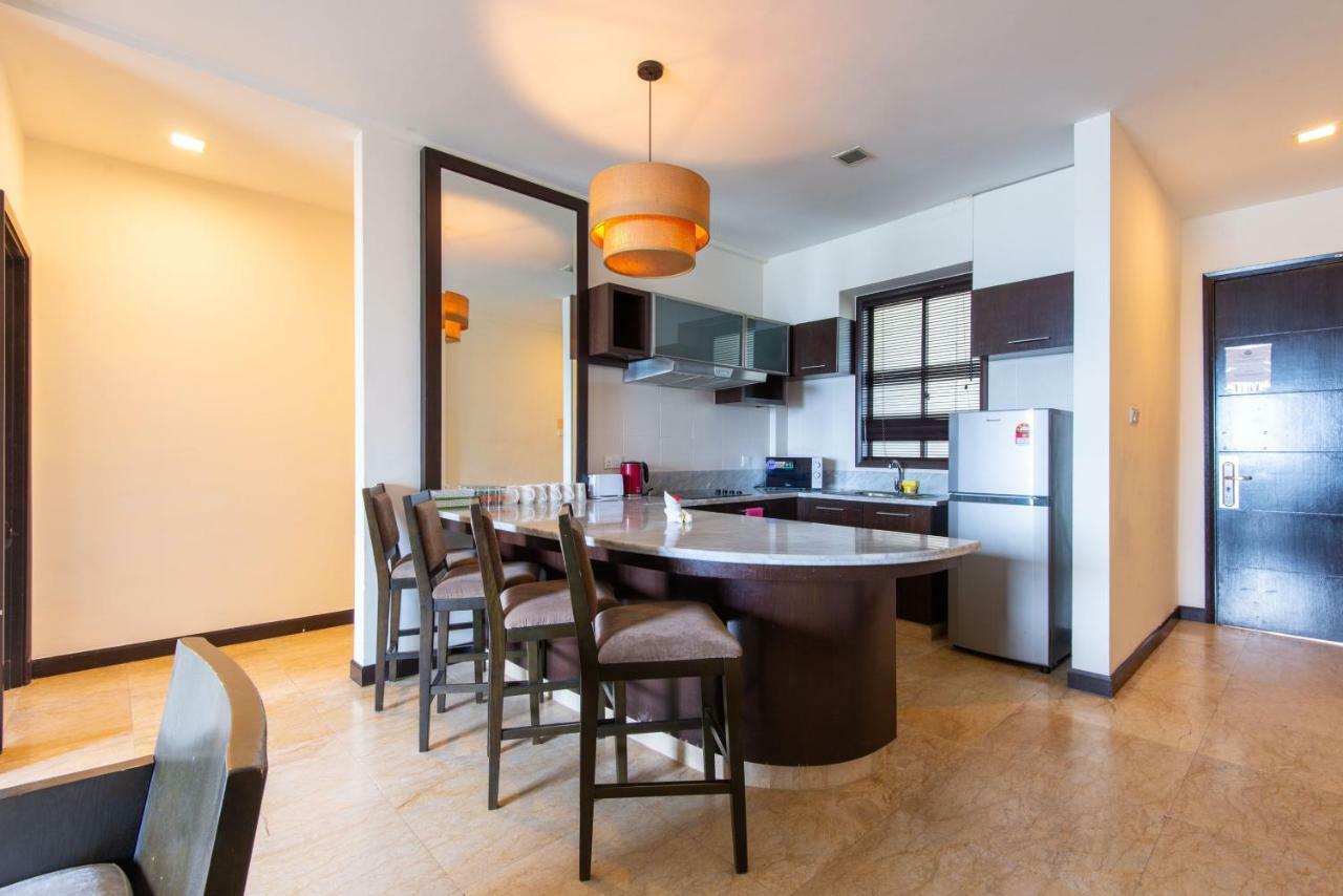 קוטה קינבלו Sabah Beach Villas & Suites מראה חיצוני תמונה